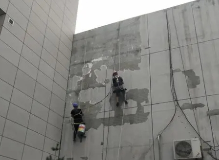 忻州市楼顶漏水维修公司分享下忻州市外墙防水的注意事项